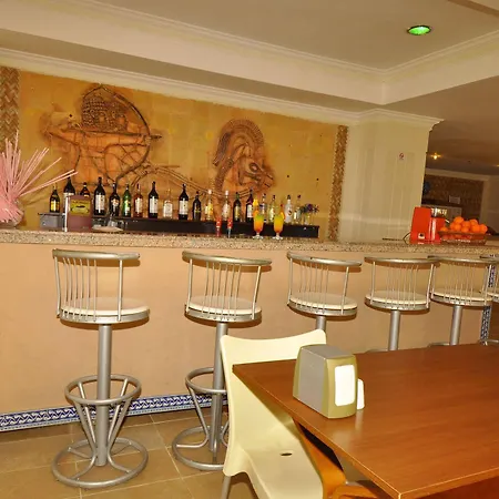 Club Seven Hotel
